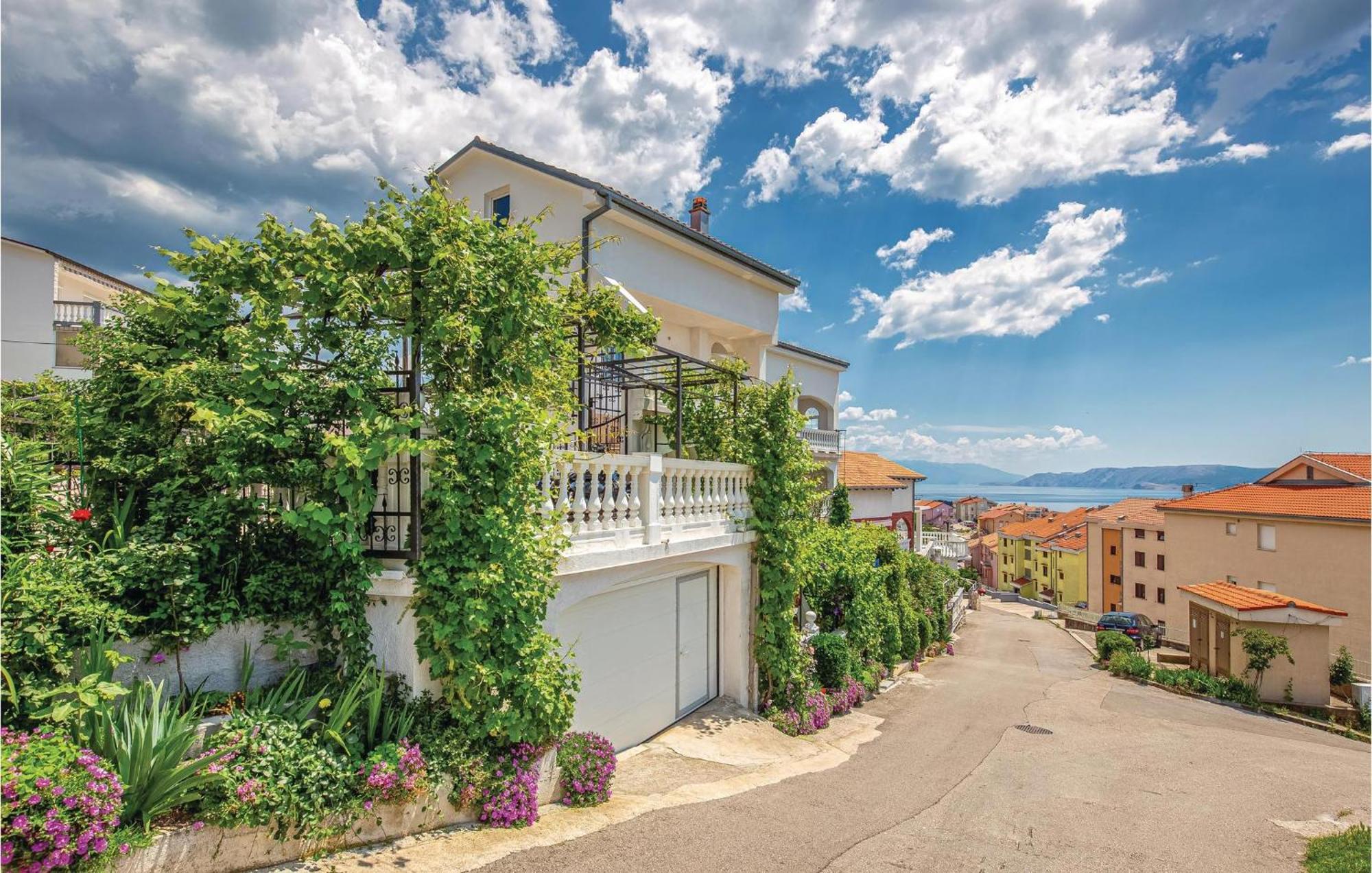Stunning Apartment In Crikvenica With Wifi Dış mekan fotoğraf